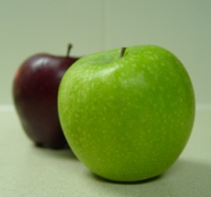 picture of apples which tend to be grown using a lot of pesticides